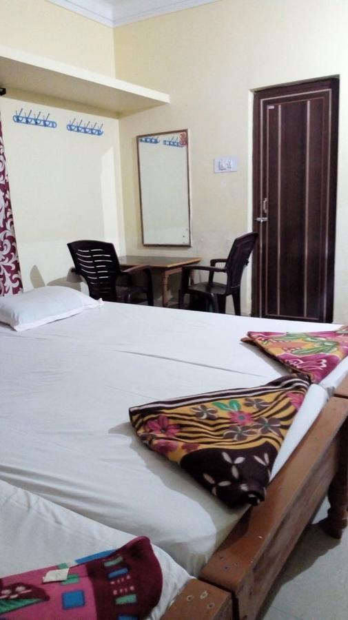 בובנשוואר Sunrise Guest House מראה חיצוני תמונה