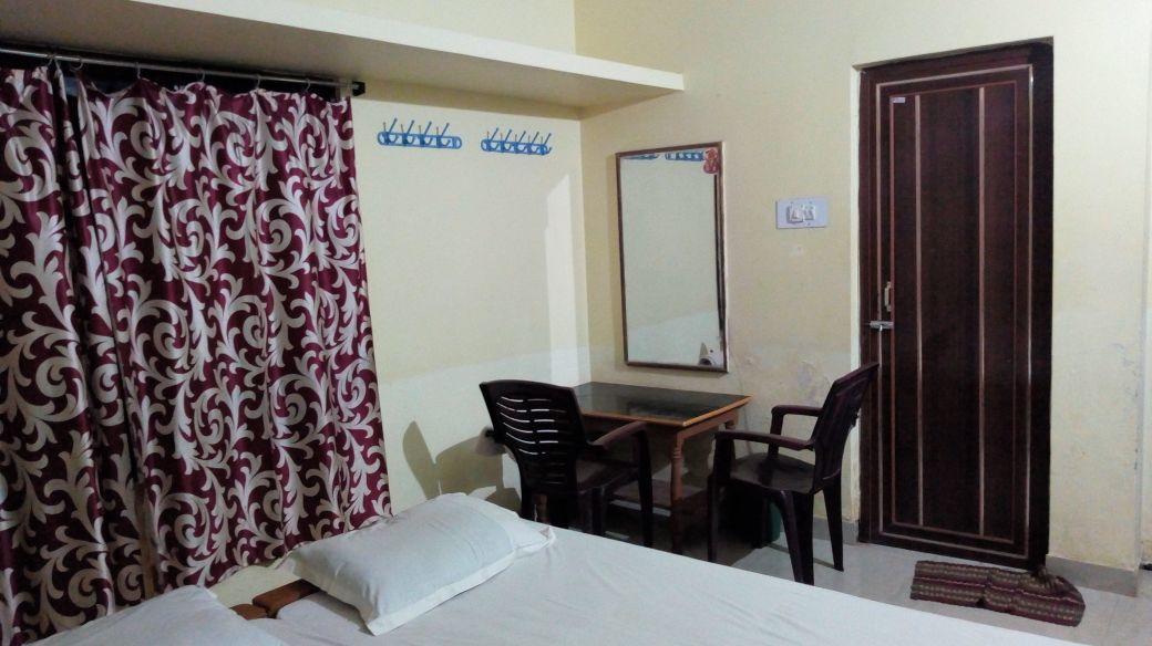בובנשוואר Sunrise Guest House מראה חיצוני תמונה
