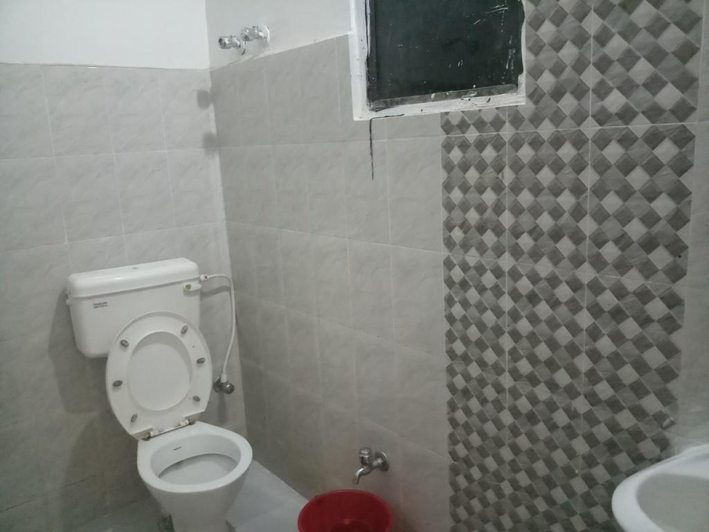 בובנשוואר Sunrise Guest House מראה חיצוני תמונה