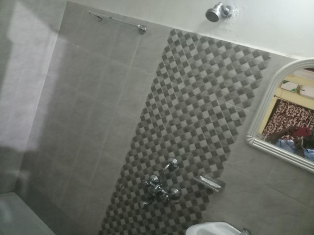 בובנשוואר Sunrise Guest House מראה חיצוני תמונה